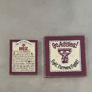 Aggies Themed Wall Decor Set - Maroon and Cream